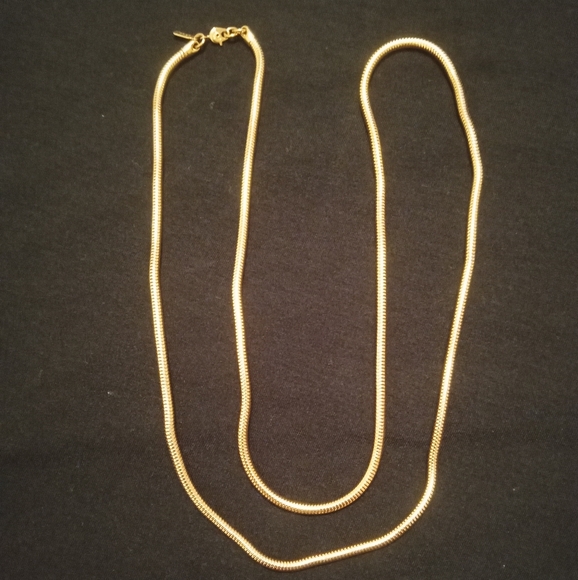Monet Long Gold Tone Chain 18 " - Picture 1 of 4